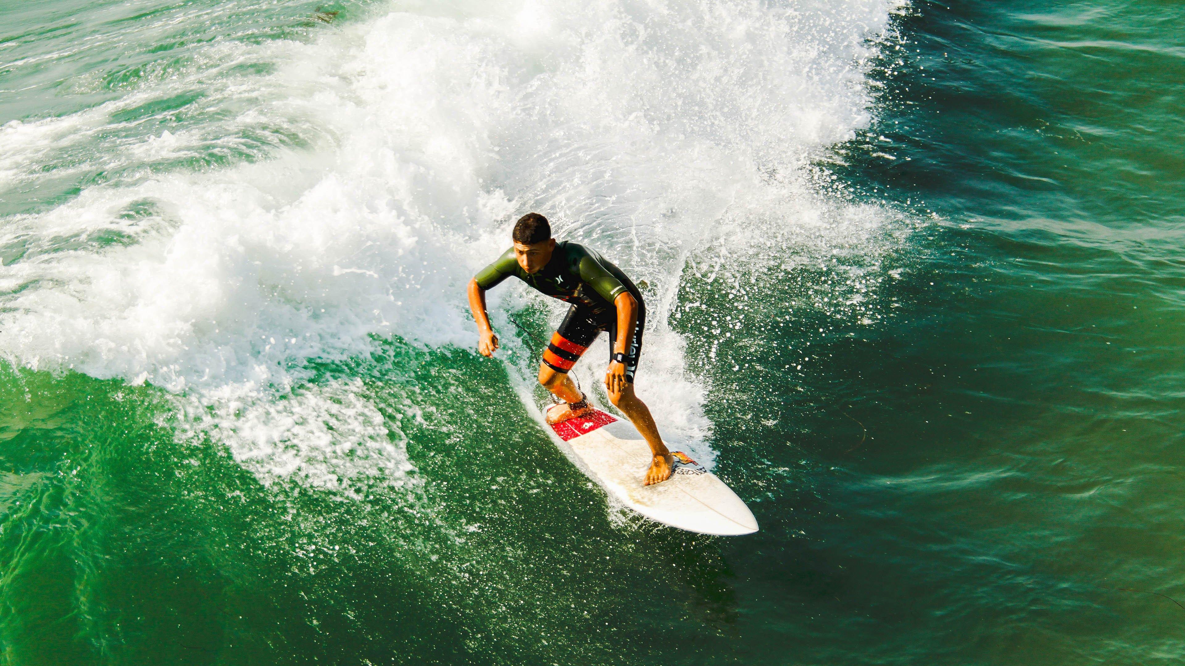 你的林皇反击称王!亚冠处子球一锤定音,三人绝妙连线终结悬念,VAR裁定无争议